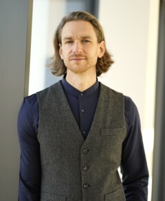 Dr. René  Koch