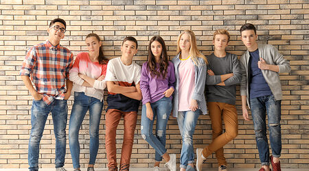Group of cool teenagers indoors Schlagwort(e): active, adorable, age, asian, awkward, background, boy, brick, casual, caucasian, child, childhood, children, college, cool, cute, fashion, friends, full-length, girl, group, growth, human, indoors, kid, kids, lifestyle, modern, people, portrait, pupil, room, school, smart, student, style, stylish, teen, teenage, teenager, teenagers, together, trend, trendy, university, wall, young, youth, active, adorable, age, asian, awkward, background, boy, brick, casual, caucasian, child, childhood, children, college, cool, cute, fashion, friends, full-length, girl, group, growth, human, indoors, kid, kids, lifestyle, modern, people, portrait, pupil, room, school, smart, student, style, stylish, teen, teenage, teenager, teenagers, together, trend, trendy, university, wall, young, youth